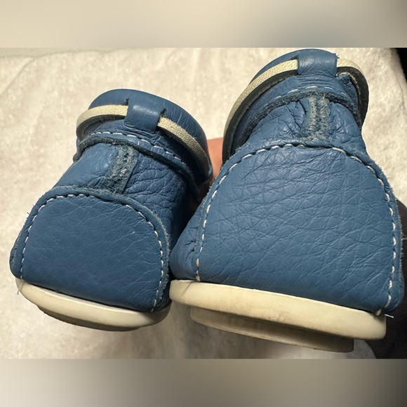 Minnetonka light blue leather moccasins size 11 - Picture 5 of 10